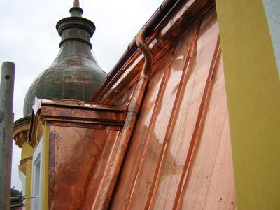 Loket bývalá pošta - měděná krytina detail vikýře