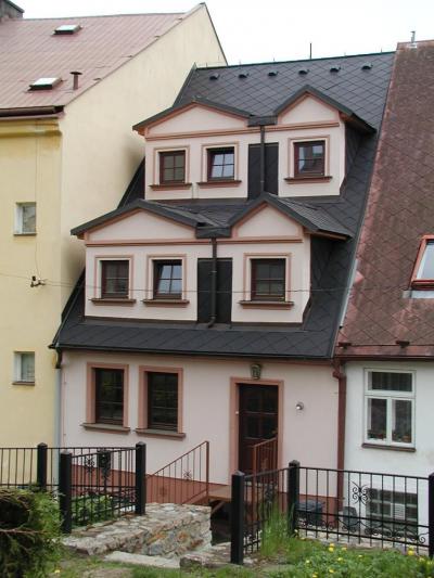 Rodinný dům v Lokti - Cembrit